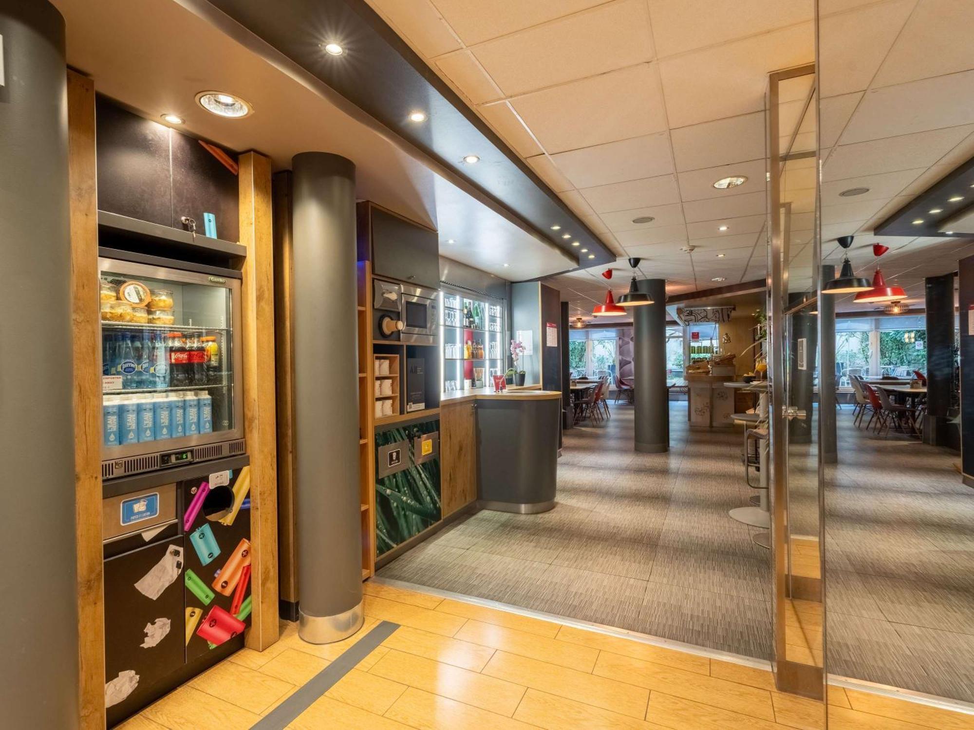 Ibis Paris Vanves Parc Des Expositions Buitenkant foto